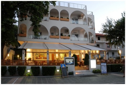Kronos Hotel 3*